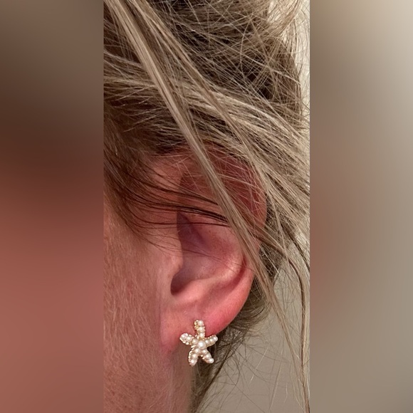 Gold Starfish Pearl Earrings - Picture 2 of 3